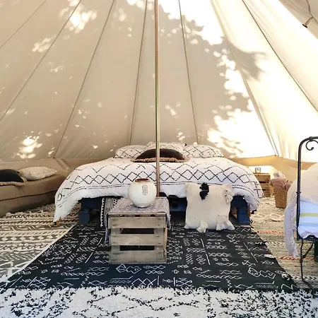 ラグジュアリーテント Le Bivouac Cabariot