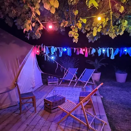 Le Bivouac ラグジュアリーテント *